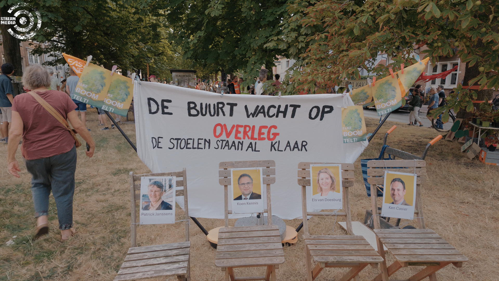 TEASER | 500 bewoners protesteren tegen bomenkap en tramkeerlus in Deurne